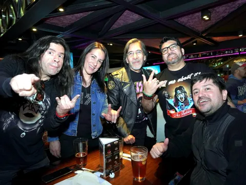 Parte del equipo de KISS Army Chile
