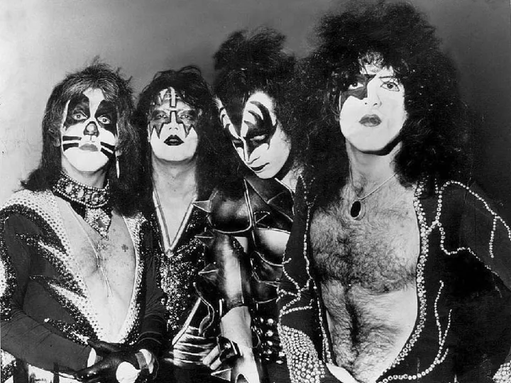 Alineación clásica de KISS en 1976